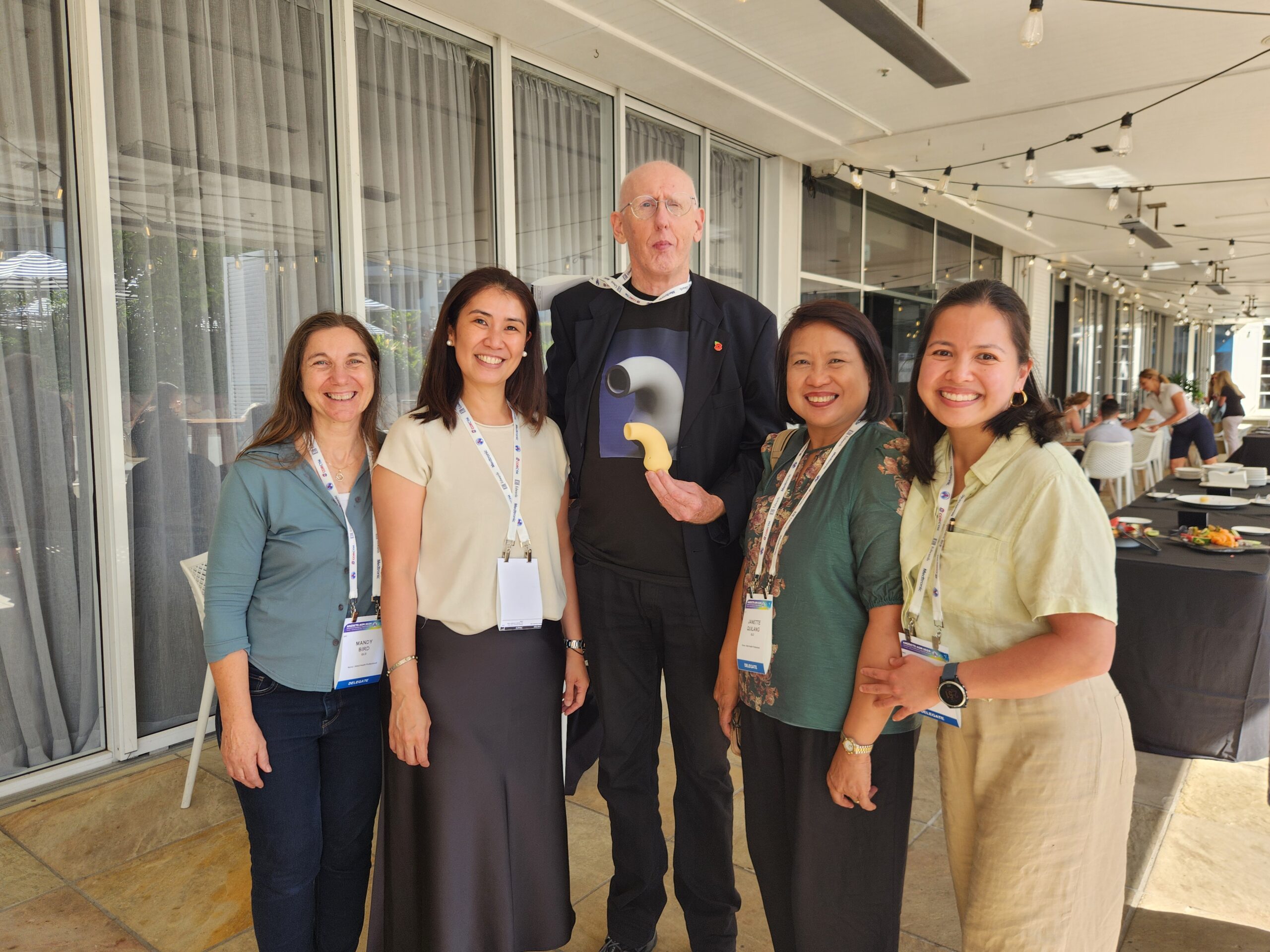 The picture shows Tal Golesworthy with Janette and her nursing team at ANZCTS